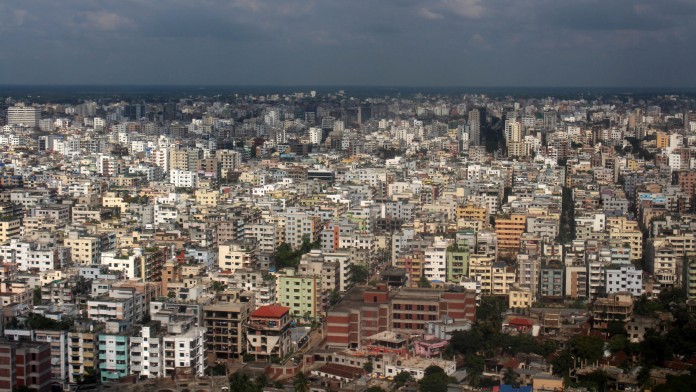 Dhaka, Satellit 