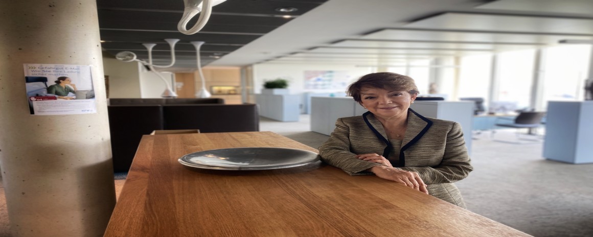 Digna Moya González CFO Dos Pinos