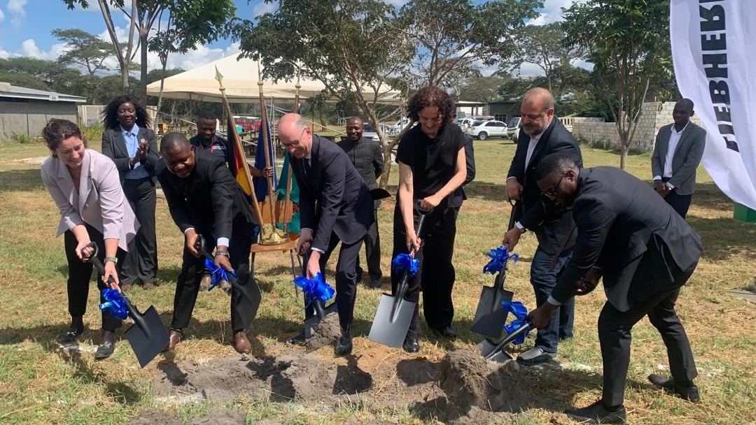 Spatenstich Liebherr Trainingscenter Sambia